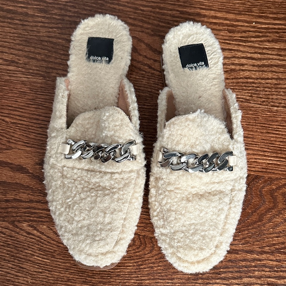 Dolce Vita Sherpa Mules with Silver Chain